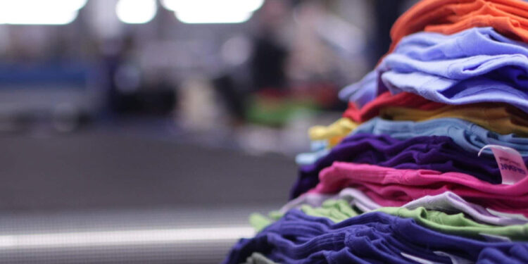 The Benefits of Choosing Eco-Friendly Custom T-Shirt Manufacturers